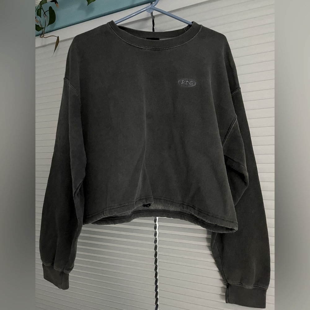 Charcoal Grey BDG Cropped Sweatshirt
